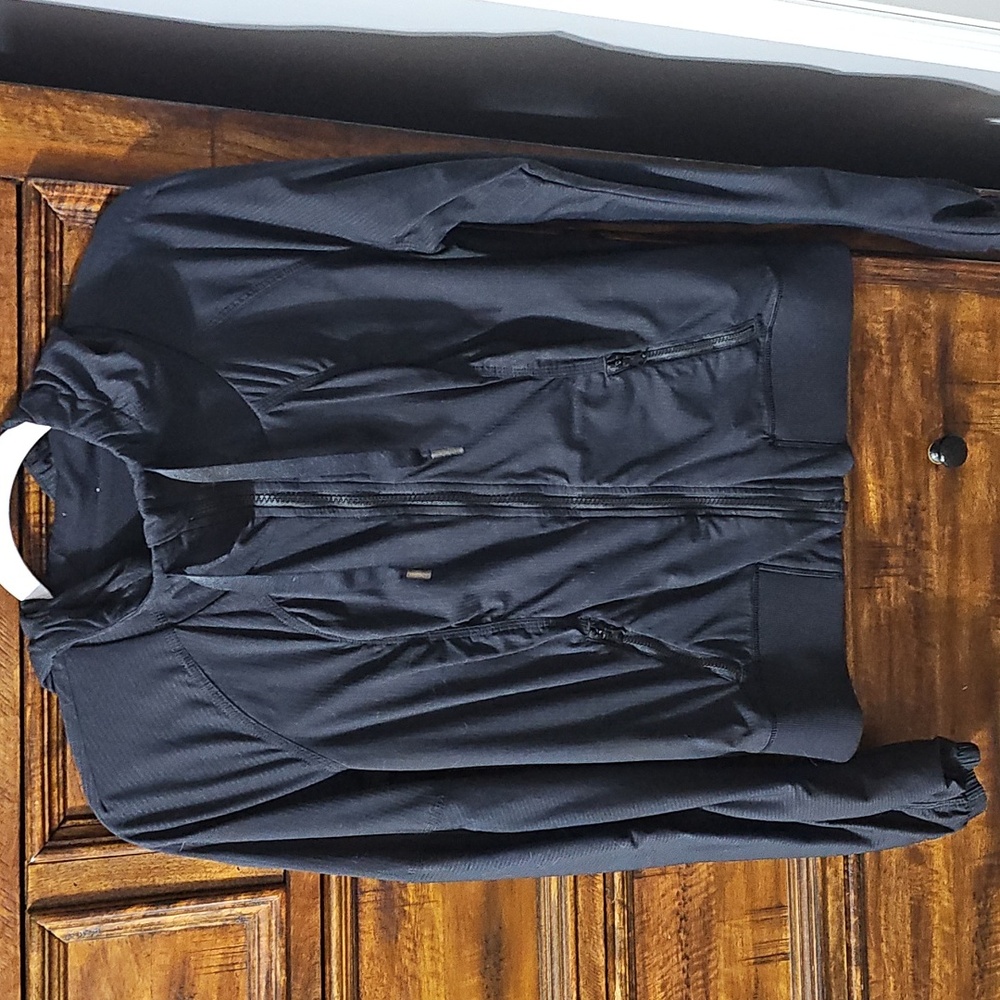 Lululemon Black Dance Studio Jacket. Size 8! Premium Condition!!! Dont Miss